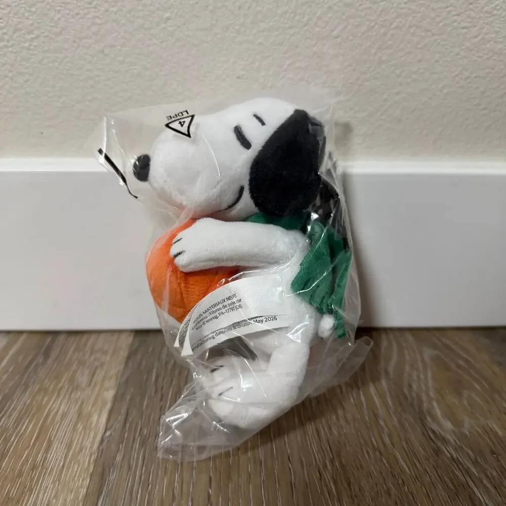 Starbucks x Peanuts Collab Snoopy Keychain Bag Charm Fall 2026